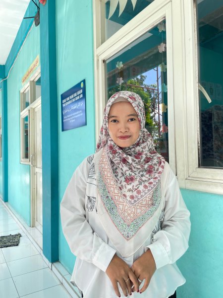 Foto Danis Safitri, S.Pd.
